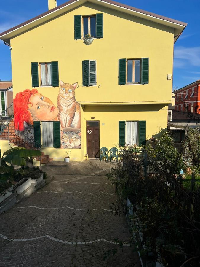 B&B I Tre Gatti Pesaro Eksteriør billede